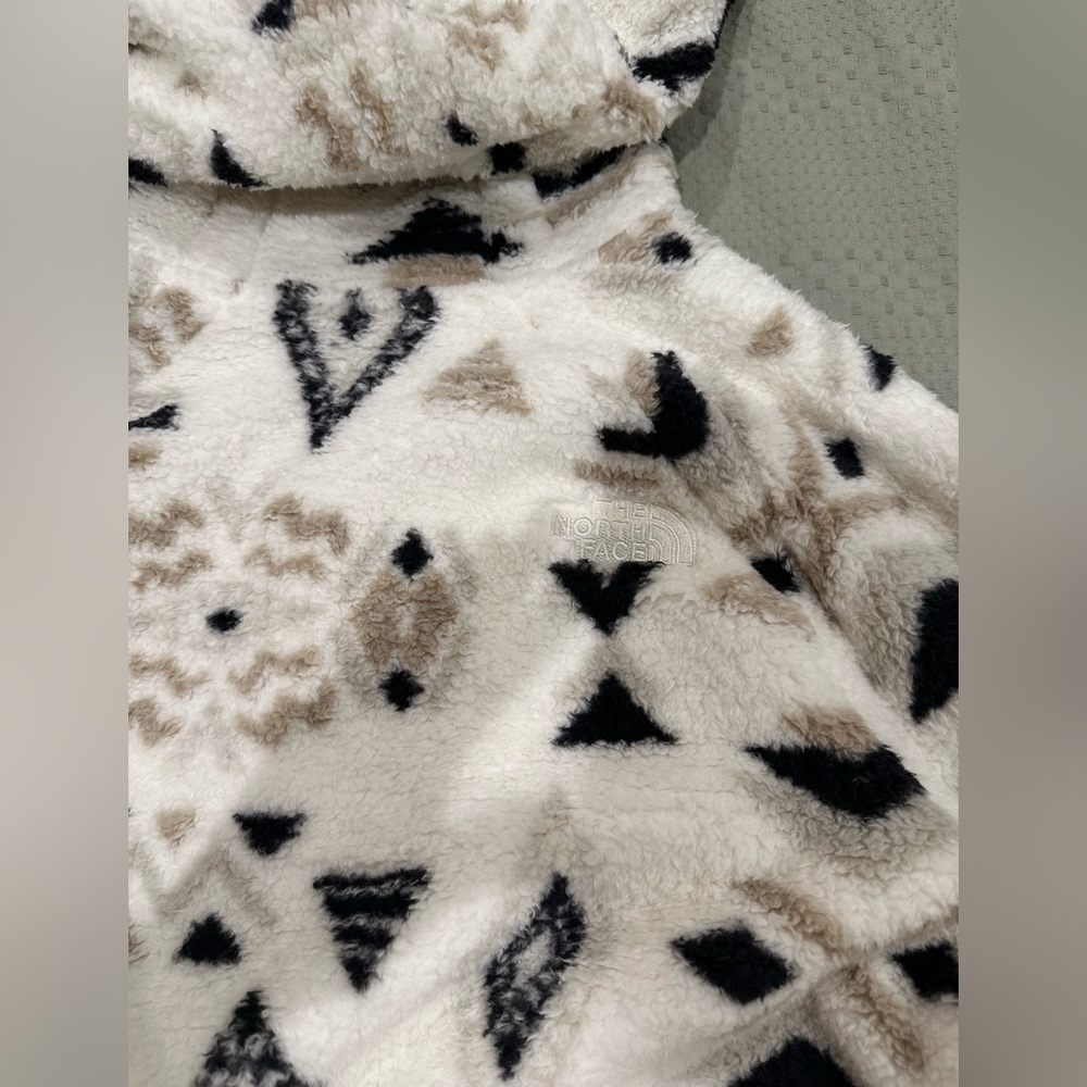 Super Soft Fuzzy Jacket - image 5